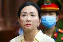 Bà Trương Mỹ Lan khai chuyển tiền ra nước ngoài để trả nợ