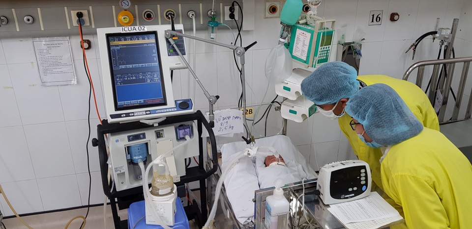 Bé trai bị bỏ rơi ở sân chùa: Người mẹ bật khóc khi được nhận lại con - 7 Bé trai bị bỏ rơi ở sân chùa: Người mẹ bật khóc khi được nhận lại con - 7