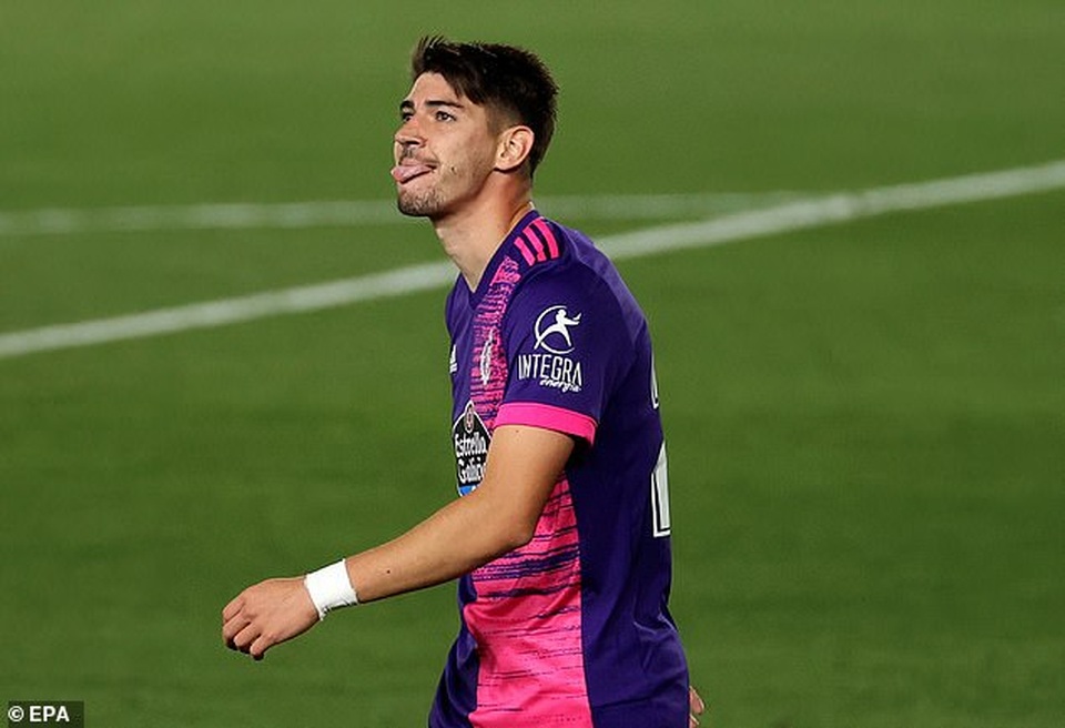 Real Madrid nhọc nhằn giành chiến thắng thứ 2 tại La Liga - 4 Real Madrid nhọc nhằn giành chiến thắng thứ 2 tại La Liga - 4