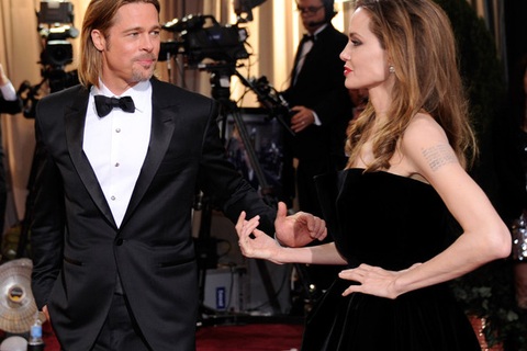 Brad Pitt đã cầu hôn Angelina Jolie!