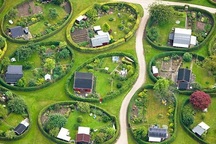 Khu nhà vườn hình bầu dục vô cùng độc đáo