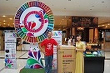 Cơn mưa quà tặng cùng Savico Megamall