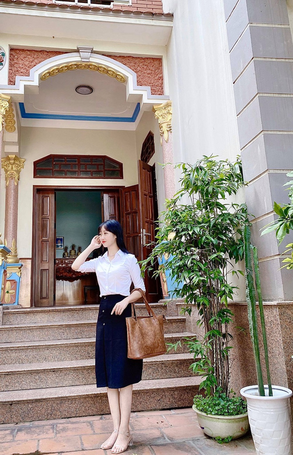 Cô giáo bỗng nổi tiếng khi hóa thân thành “chị Hằng” dịp Trung thu - 11 Cô giáo bỗng nổi tiếng khi hóa thân thành “chị Hằng” dịp Trung thu - 11