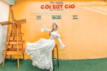 Xuất hiện phiên bản bức tường vàng Đà Lạt ở Hà Nội và Sài Gòn