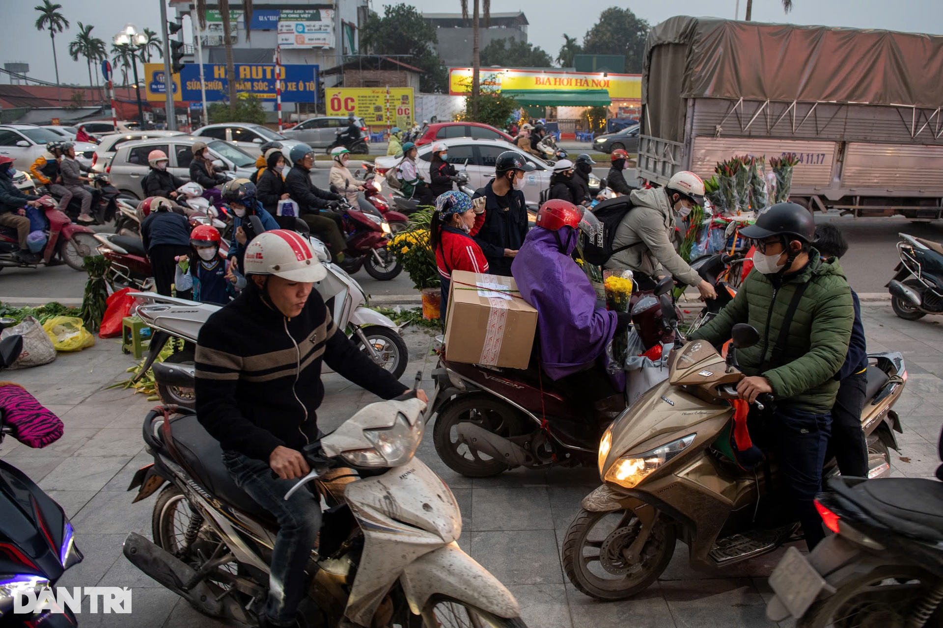 Giao thông khác biệt sau 1 tuần đóng ngã tư, ngắt đèn đỏ ở đường 8 làn xe - 6 Giao thông khác biệt sau 1 tuần đóng ngã tư, ngắt đèn đỏ ở đường 8 làn xe - 6