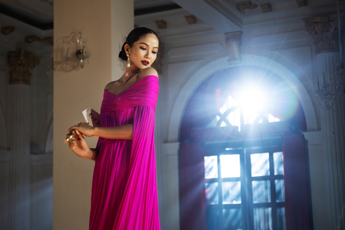 Hoa hậu HHen Niê, Tiểu Vy làm vedette - 1 Hoa hậu HHen Niê, Tiểu Vy làm vedette - 1