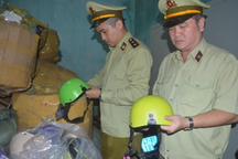 Phát hiện hàng ngàn mũ bảo hiểm giả nhãn hiệu Nón Sơn