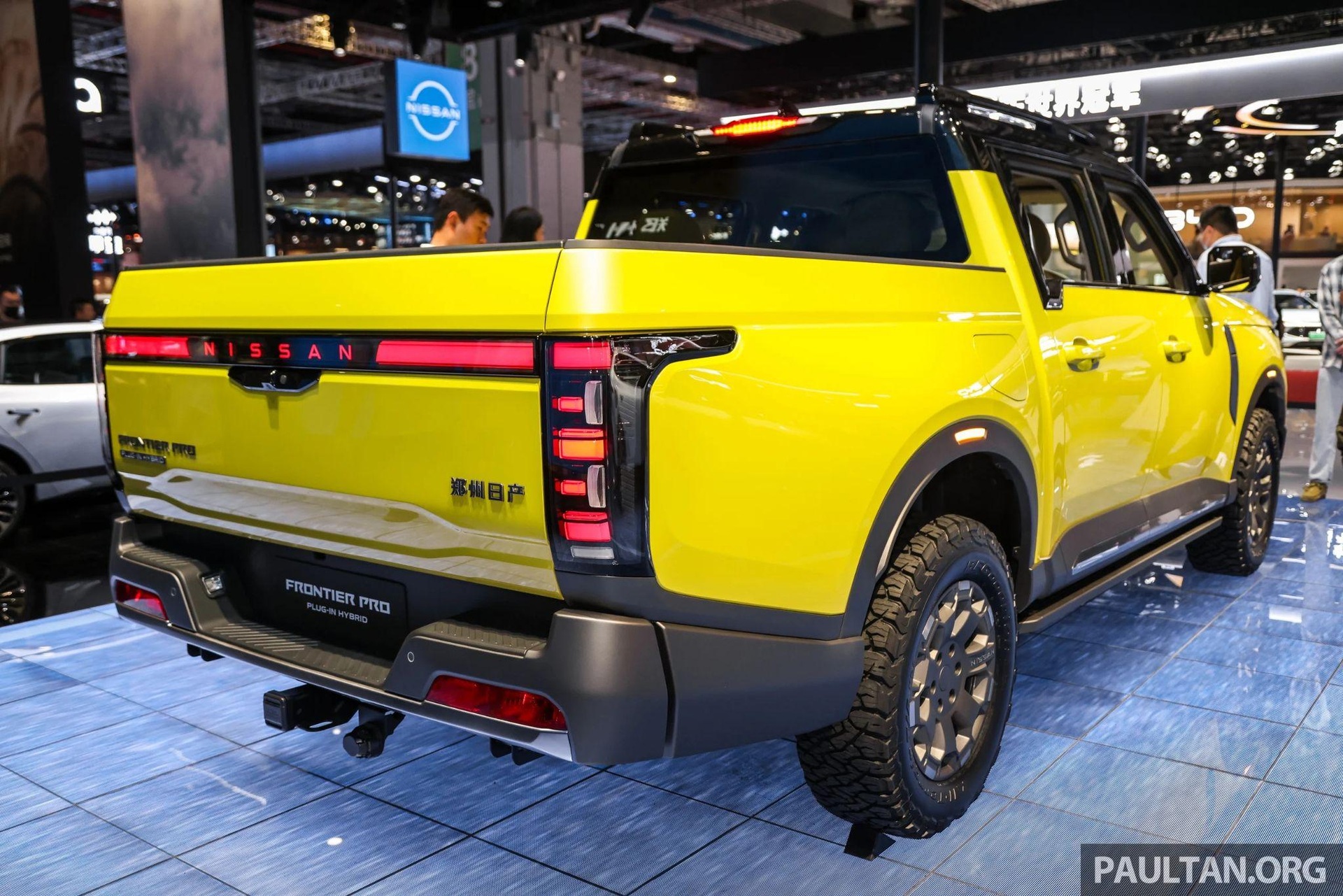 Nissan trình làng đàn anh Navara: Chạy điện 135km, có thể về Việt Nam? - 8 Nissan trình làng đàn anh Navara: Chạy điện 135km, có thể về Việt Nam? - 8