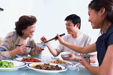 Luôn miệng nói xấu chồng với mẹ chồng, tôi gặp quả đắng