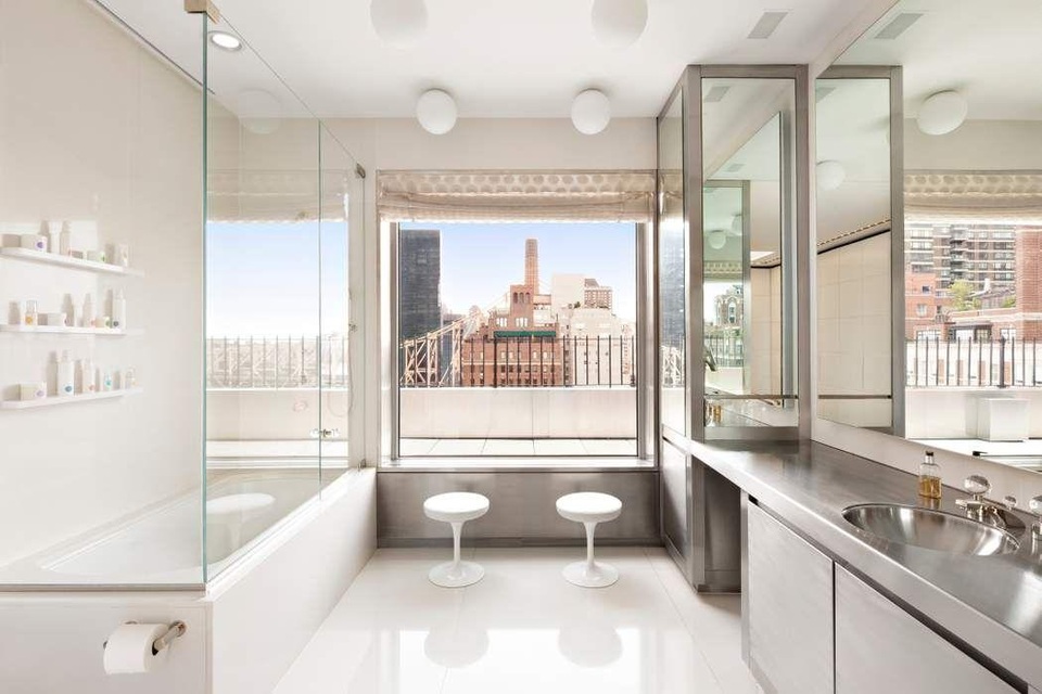 Bên trong căn penthouse đẳng cấp giá 45 triệu USD của tỷ phú Mỹ - 11 Bên trong căn penthouse đẳng cấp giá 45 triệu USD của tỷ phú Mỹ - 11