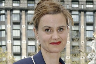 Nữ nghị sĩ Anh bị bắn chết ngay trên phố