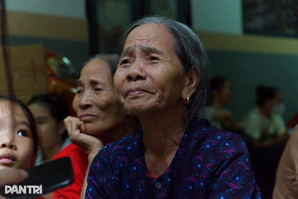 Nữ thương binh U80 lúc trẻ ngủ rừng, giờ hạnh phúc chờ xem diễu binh A80 - 2 Nữ thương binh U80 lúc trẻ ngủ rừng, giờ hạnh phúc chờ xem diễu binh A80 - 2