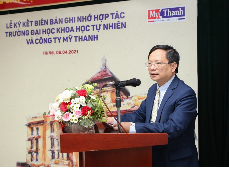 PGS-TSKH Vũ Hoàng Linh: Cố gắng thu hút nhân tài để không bị chảy máu chất xám - 2 PGS-TSKH Vũ Hoàng Linh: Cố gắng thu hút nhân tài để không bị chảy máu chất xám - 2