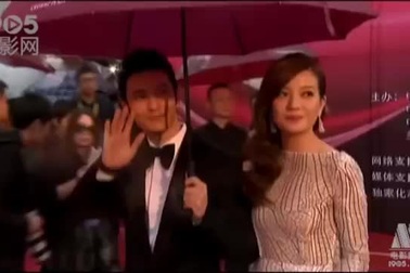 Triệu Vy sánh đôi cùng Huỳnh Hiểu Minh