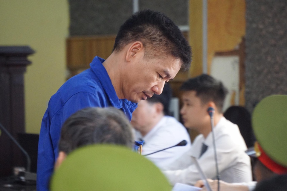 Vụ nâng điểm thi Sơn La: Lò Văn Huynh 21 năm tù, cựu Thượng tá 8 năm tù - 4 Vụ nâng điểm thi Sơn La: Lò Văn Huynh 21 năm tù, cựu Thượng tá 8 năm tù - 4