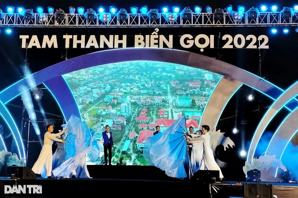 Khám phá mùa hoa ngô đồng đỏ rực trên đảo Cù Lao Chàm - 7 Khám phá mùa hoa ngô đồng đỏ rực trên đảo Cù Lao Chàm - 7