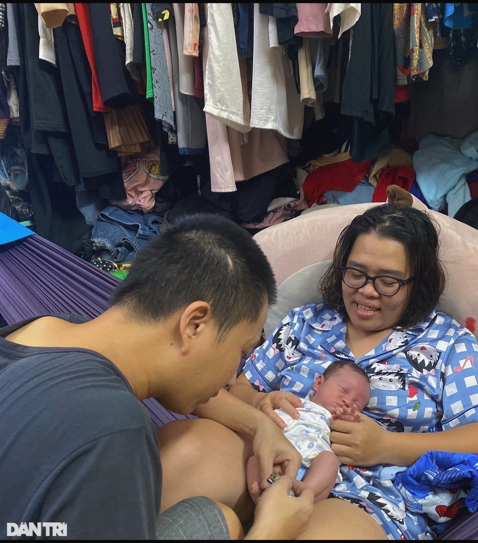 Chuyện về bé Vít bị bỏ rơi ở nhà hoang trong chiều mưa tại tâm dịch TPHCM - 10 Chuyện về bé Vít bị bỏ rơi ở nhà hoang trong chiều mưa tại tâm dịch TPHCM - 10