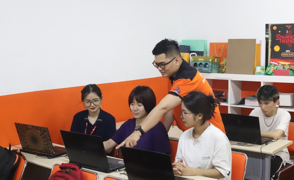 Tác phẩm của giảng viên BTEC FPT được cộng đồng quốc tế đánh giá cao - 4 Tác phẩm của giảng viên BTEC FPT được cộng đồng quốc tế đánh giá cao - 4