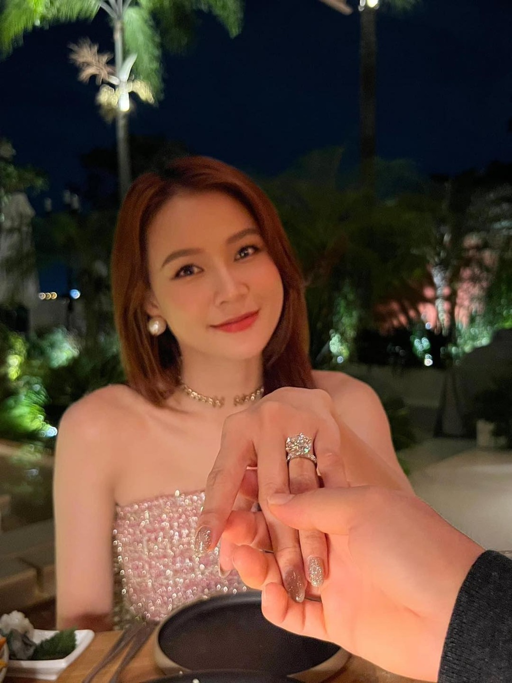 4 mỹ nhân Việt theo chồng bỏ cuộc chơi sau khi vướng lời nguyền hoa cưới - 1 4 mỹ nhân Việt theo chồng bỏ cuộc chơi sau khi vướng lời nguyền hoa cưới - 1