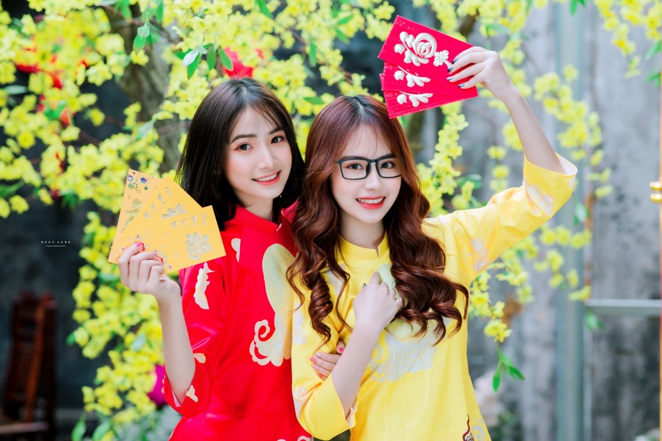 Đôi bạn thân xinh xắn khoe ảnh rộn ràng đón Tết sớm - 11 Đôi bạn thân xinh xắn khoe ảnh rộn ràng đón Tết sớm - 11