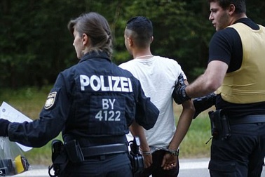 Đức: Tội phạm tình dục từ dân di cư tăng gấp đôi trong vòng 1 năm