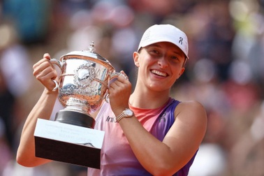 Iga Swiatek vô địch Roland Garros năm thứ 3 liên tiếp