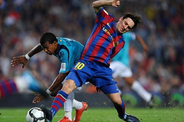 Almeria - Barcelona: Chuyến đi bão táp