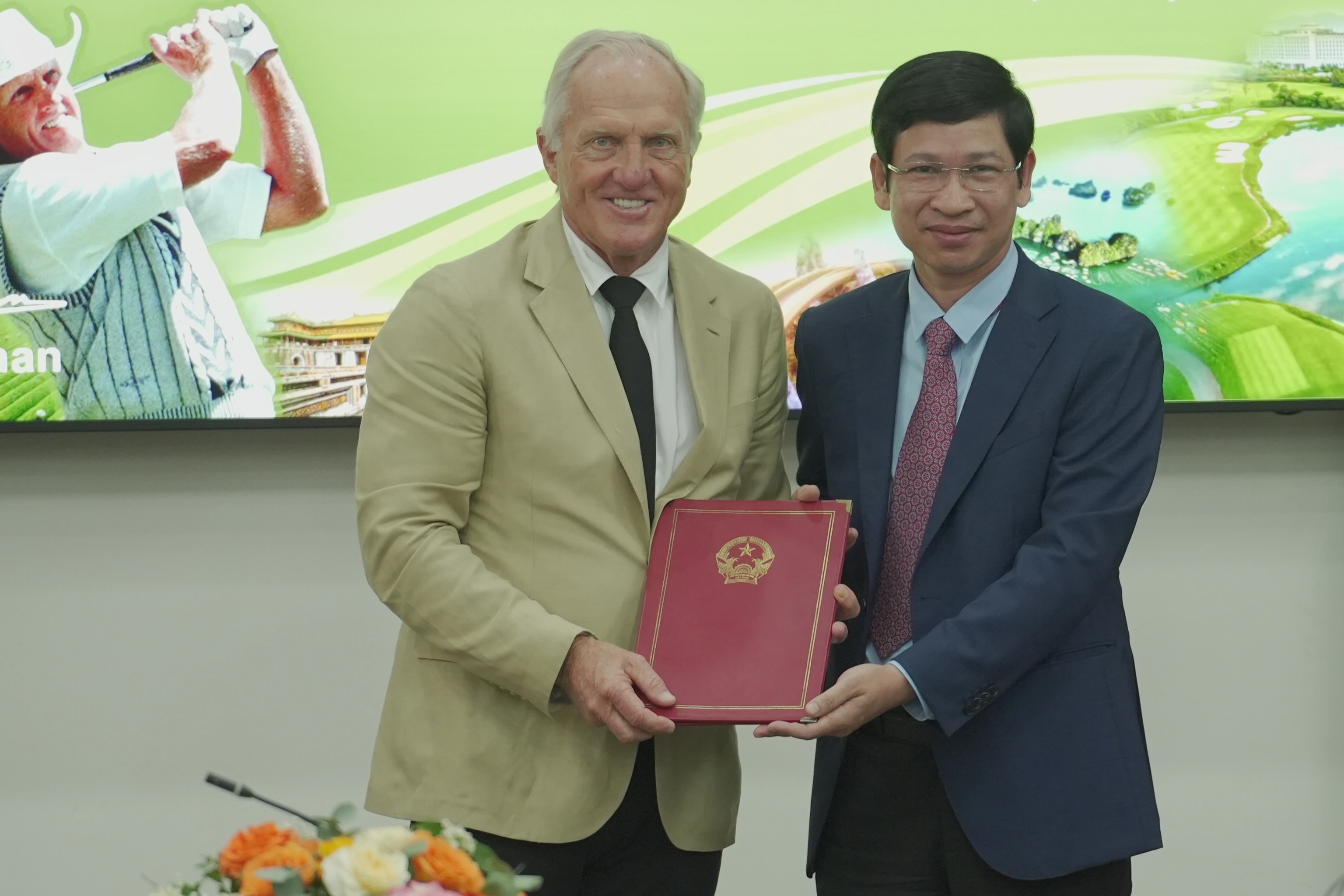 Huyền thoại golf thế giới Greg Norman là Đại sứ Du lịch Việt Nam - 1