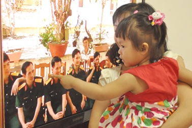 Gặp gỡ trực tuyến giữa y, bác sĩ Bệnh xá Trường Sa Lớn và gia đình