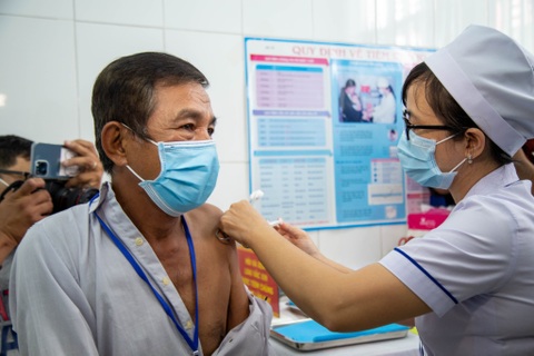 Chưa xảy ra tác dụng phụ nặng khi tiêm vắc xin Covid-19 sản xuất trong nước