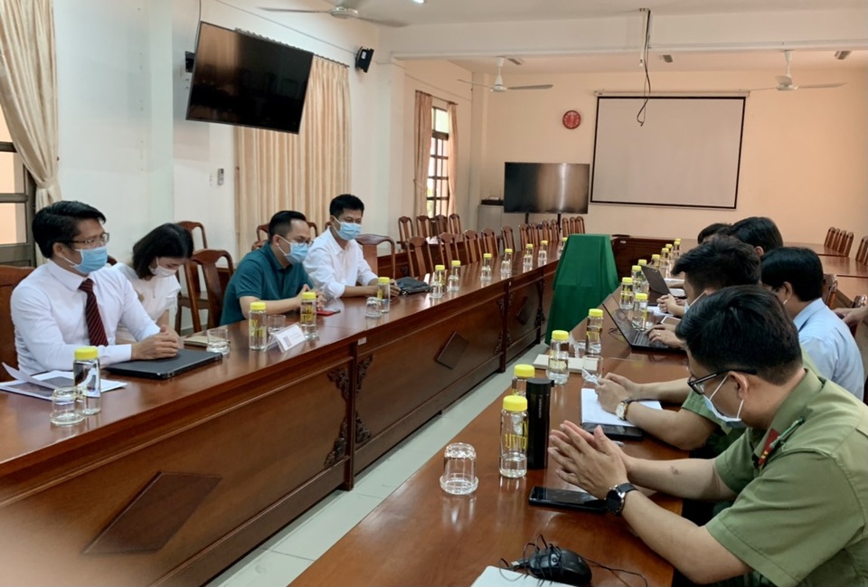 Thơ Nguyễn bị xử phạt 7,5 triệu đồng - 1 Thơ Nguyễn bị xử phạt 7,5 triệu đồng - 1