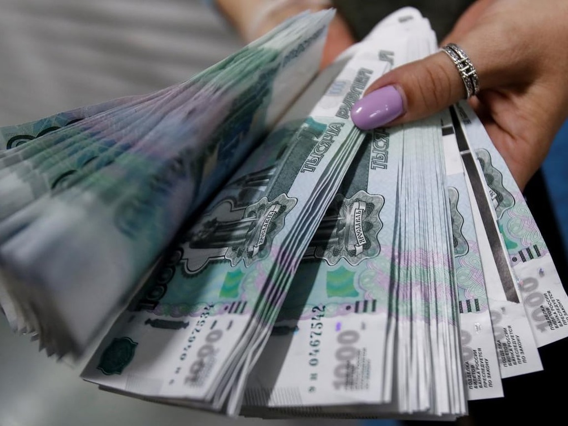 Đồng rúp mạnh lên sau tuyên bố sốc của ông Putin - 1 Đồng rúp mạnh lên sau tuyên bố sốc của ông Putin - 1