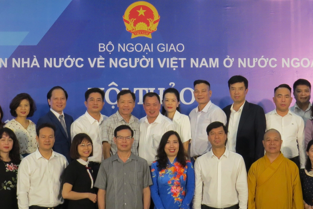 Lan tỏa tình yêu tiếng mẹ đẻ trong cộng đồng người Việt Nam ở nước ngoài - 2 Lan tỏa tình yêu tiếng mẹ đẻ trong cộng đồng người Việt Nam ở nước ngoài - 2