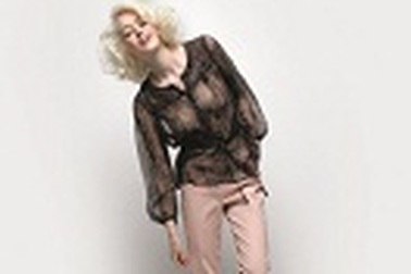 NafNaf Paris giới thiệu bộ sưu tập Thu Đông 2011