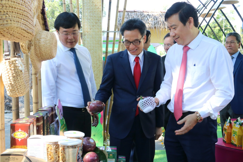 Khơi dậy khát vọng và sáng tạo, cứ bắt chước bao giờ mới phát triển! - 1