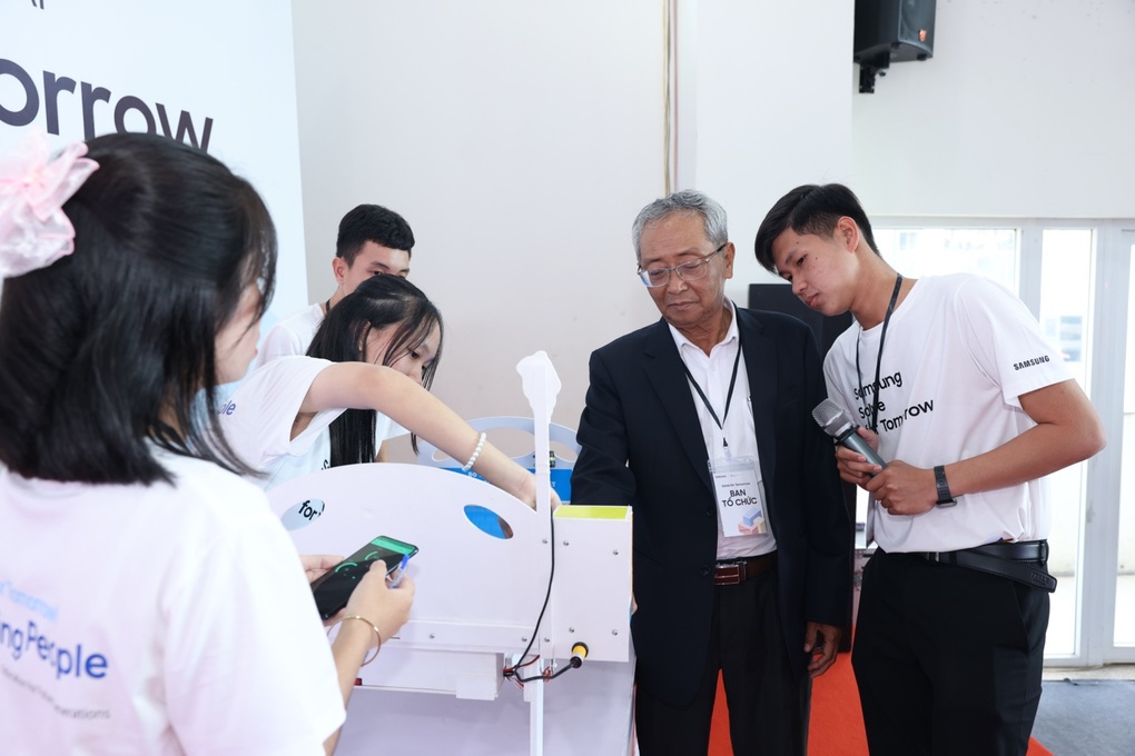 Thực tế cuộc sống trở thành chất liệu, động lực cho người trẻ - 4 Thực tế cuộc sống trở thành chất liệu, động lực cho người trẻ - 4