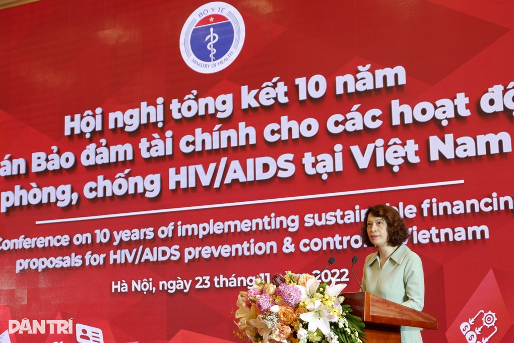 Tỷ lệ nam giới nhiễm HIV tại Việt Nam tăng nhanh - 1 Tỷ lệ nam giới nhiễm HIV tại Việt Nam tăng nhanh - 1