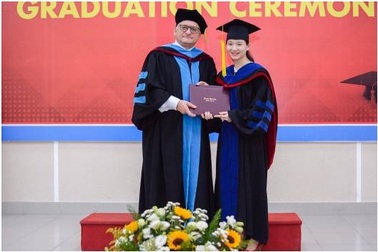 112 học viên nhận bằng tốt nghiệp của ĐH Lincoln - Hoa Kỳ