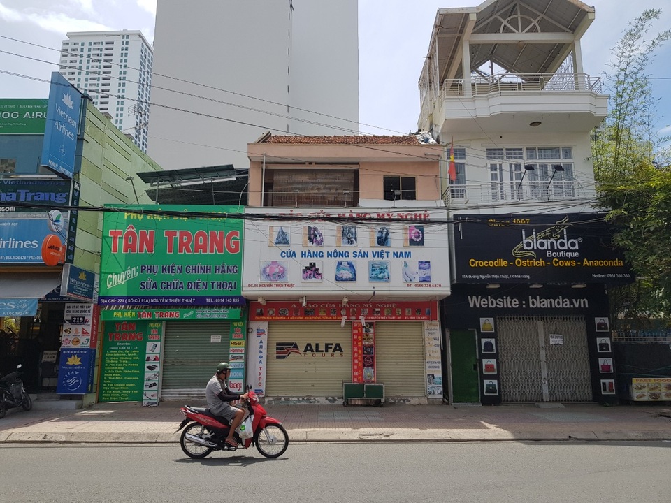 “Làn sóng” trả mặt bằng ở phố du lịch Nha Trang do dịch Covid-19 - 5 “Làn sóng” trả mặt bằng ở phố du lịch Nha Trang do dịch Covid-19 - 5