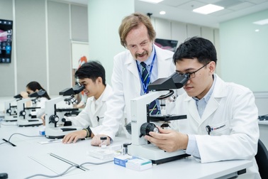 5 lý do "phải đến" VinUni học ngành điều dưỡng