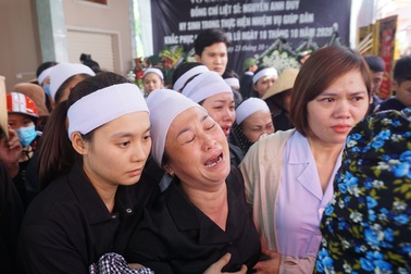 Vụ 22 quân nhân hi sinh: "Con nói 2 tháng nữa sẽ về mà sao ra đi mãi..."