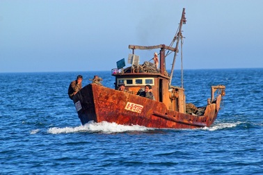 Hàn Quốc bắt giữ tàu Triều Tiên vượt biên bất hợp pháp