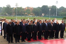 Lãnh đạo Đảng, Nhà nước viếng Chủ tịch Hồ Chí Minh