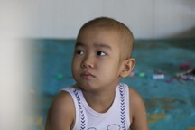 Vợ chồng nghẹn ngào bán cả nhà dốc lòng cứu con!