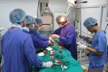 Can thiệp mạch máu không cần phẫu thuật