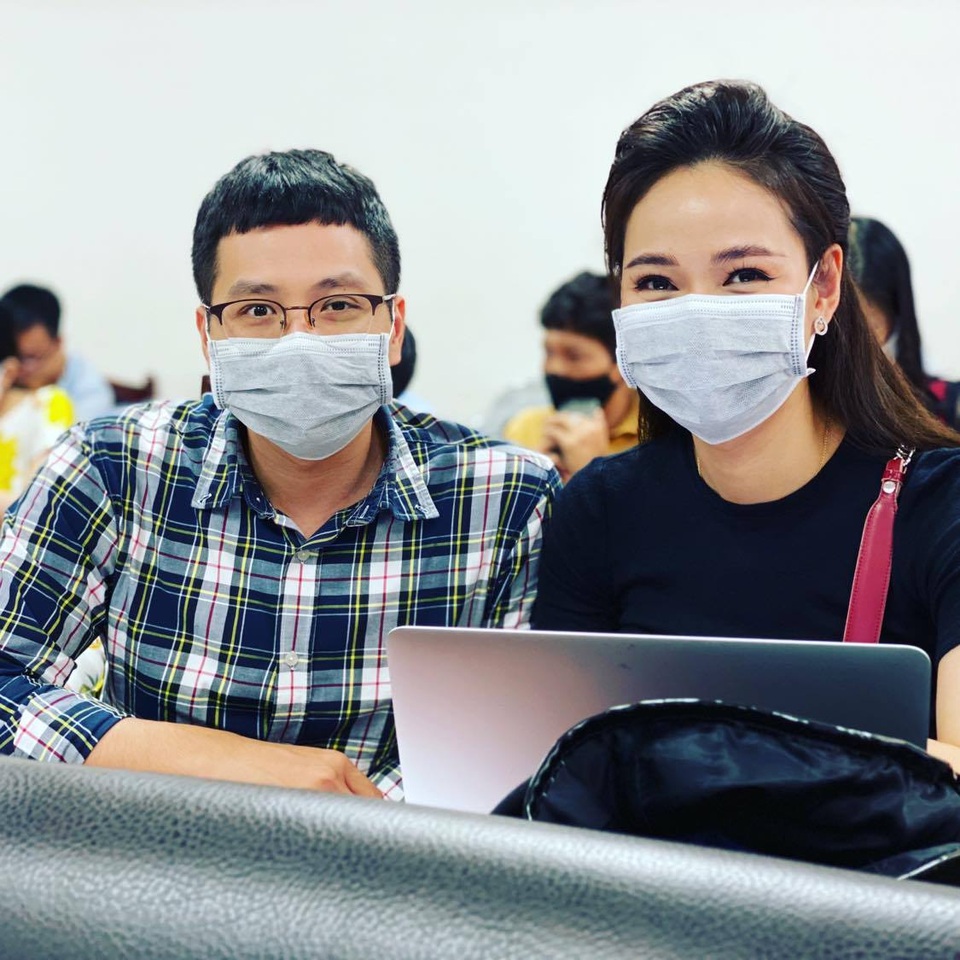 Loạt sao Việt, BTV đồng loạt hưởng ứng chiến dịch đeo khẩu trang của WHO - 3 Loạt sao Việt, BTV đồng loạt hưởng ứng chiến dịch đeo khẩu trang của WHO - 3