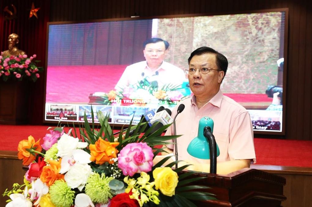 Bí thư Hà Nội: Tinh thần là giữ quận Hoàn Kiếm - 1 Bí thư Hà Nội: Tinh thần là giữ quận Hoàn Kiếm - 1