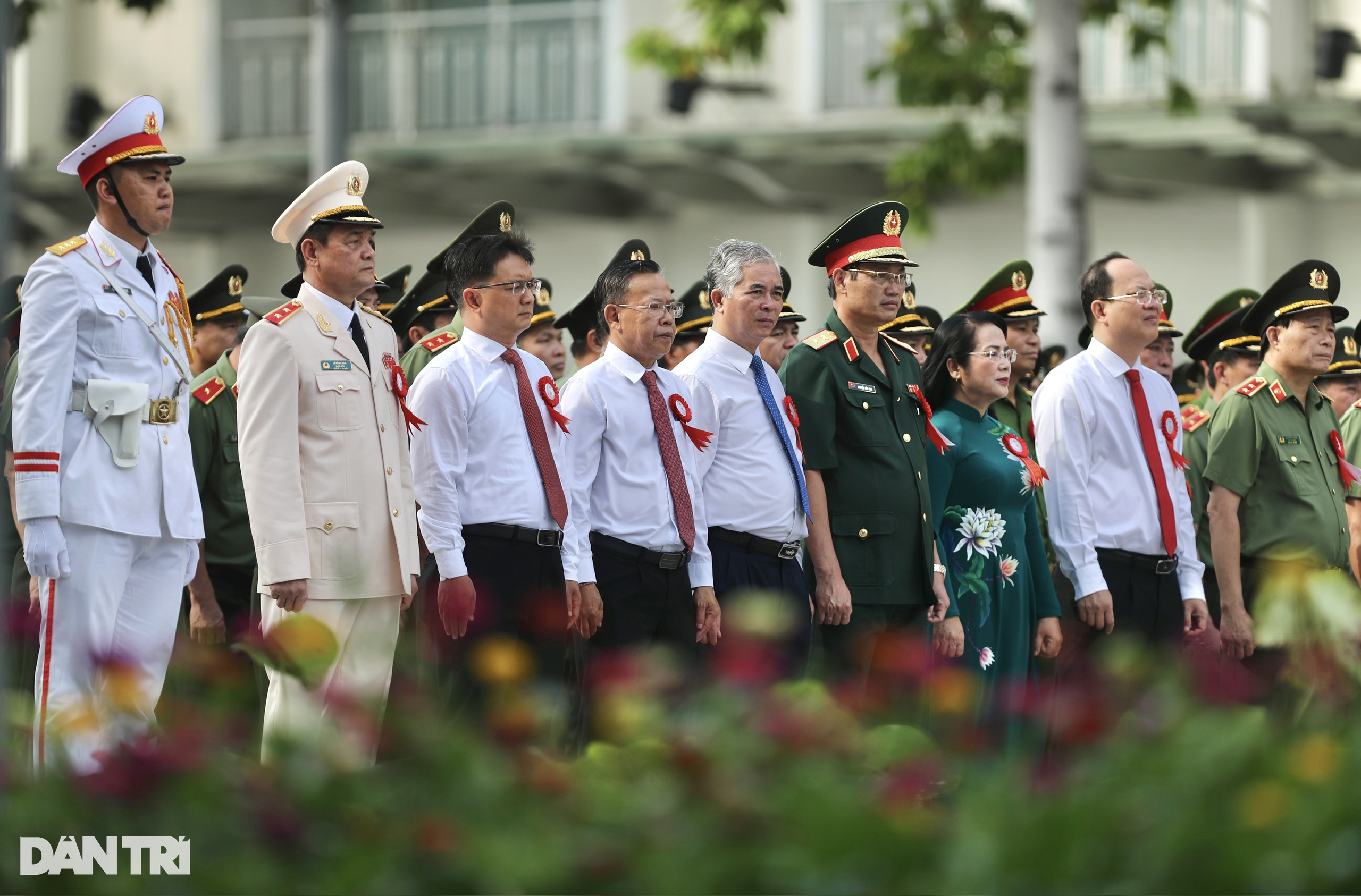 View - Công an TPHCM nhận danh hiệu Anh hùng lực lượng vũ trang Nhân dân | Báo Dân trí