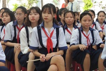 Khẩn: Nếu thời tiết diễn biến phức tạp, trường học TPHCM chủ động cho học sinh nghỉ học