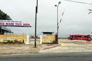 Người dân bức xúc vì nhà xe tăng giá vé tết quá cao